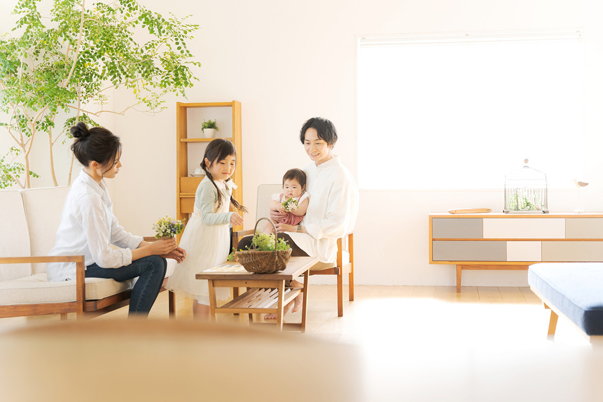 家でできる室内遊びまとめ！簡単で子供も大人も楽しい遊びのアイデアを紹介の画像01