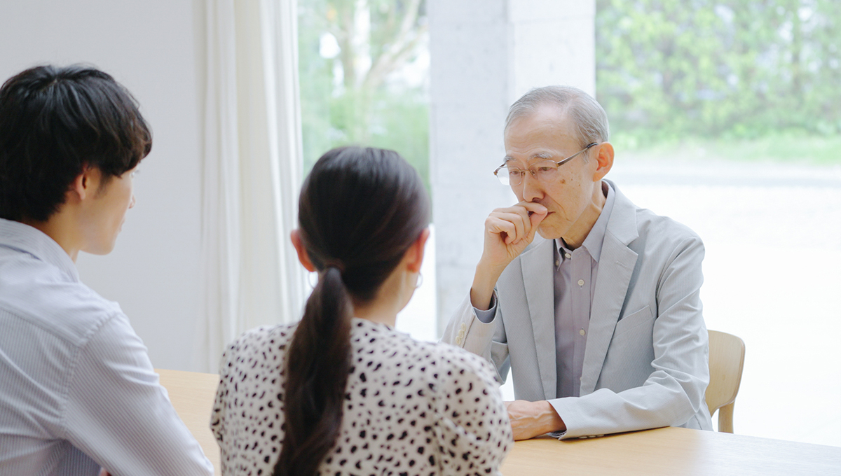 【年の差婚】体験談から学ぶ幸せの秘訣|男性が年上・女性が年上カップルに調査の画像04