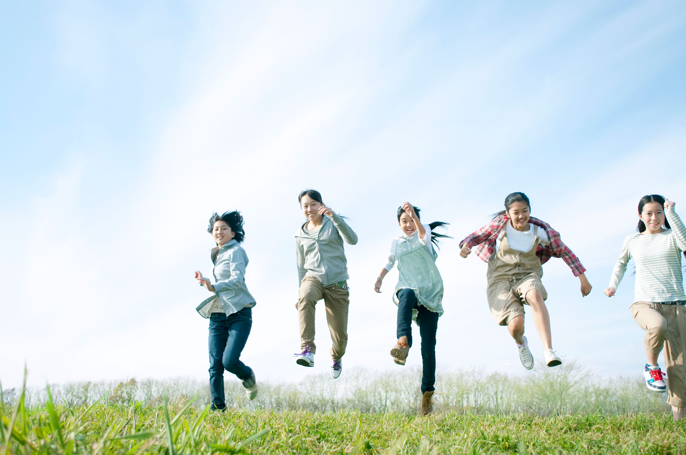 【最新版】2025年の若者言葉ランキング!流行りの略語や韓国語、使わない方がいいワードまで45選の画像01