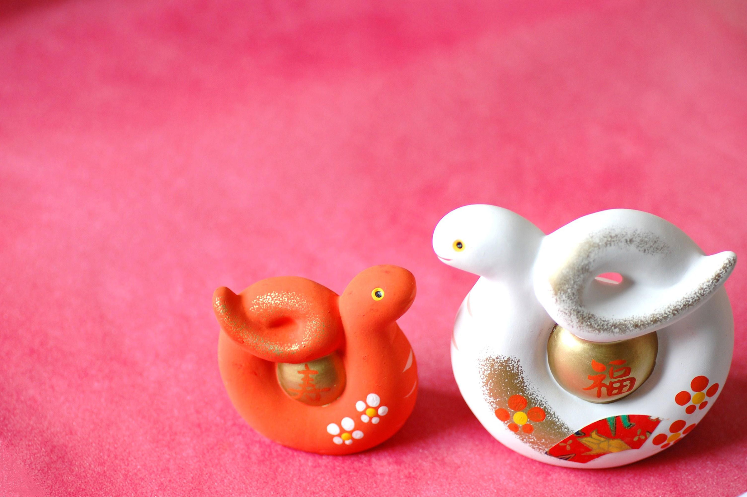 蛇の夢は金運アップや幸運の兆し？大きさ・数・色・感情など状況別に意味を紹介の画像01