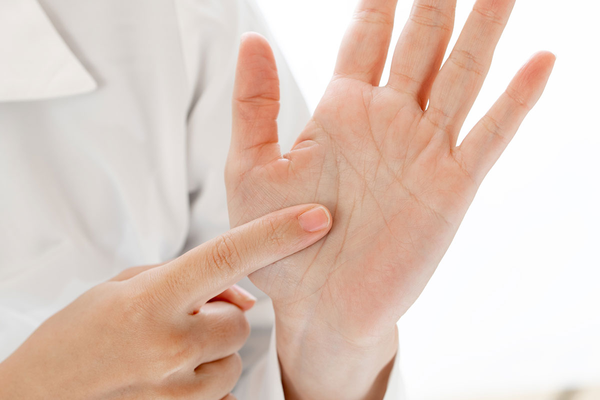 あったらやばい手相を左手でチェック!要注意・ラッキーな手相を紹介の画像02