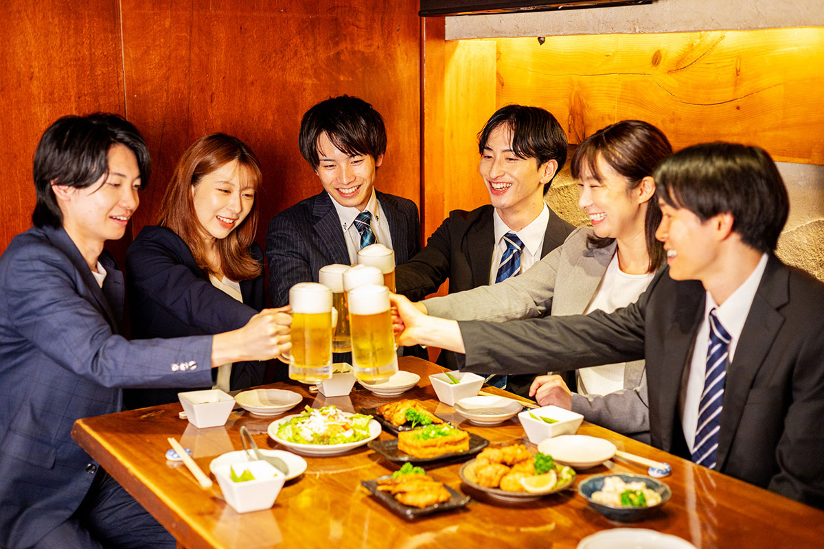 飲み会や結婚式で使える乾杯の挨拶まとめ!カジュアルなものから面白いものまで文例を紹介の画像02